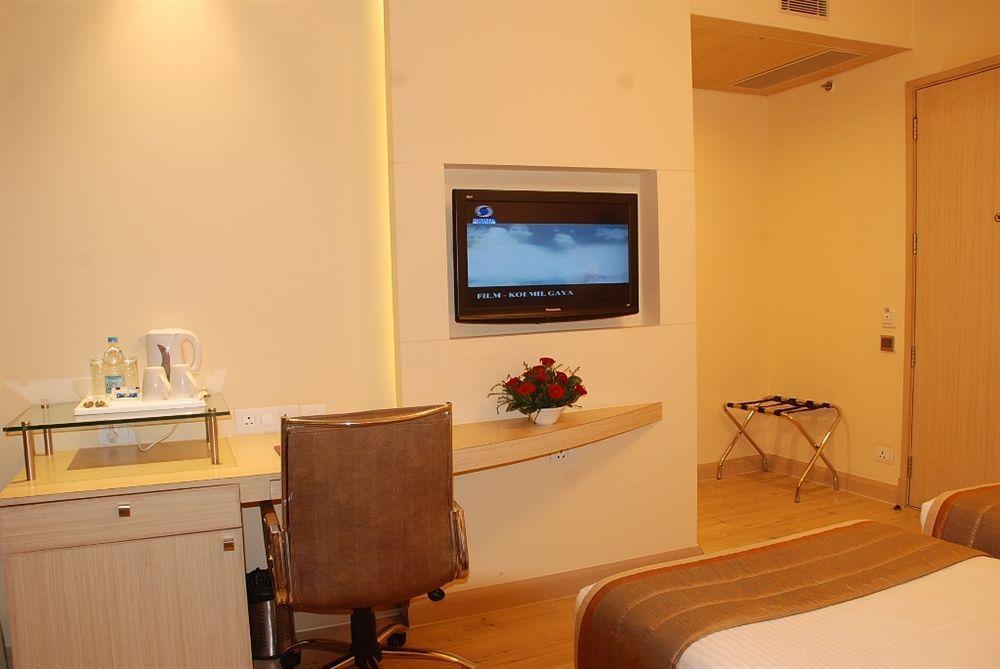 Sarovar Portico Naraina, Hotel New Delhi Eksteriør bilde