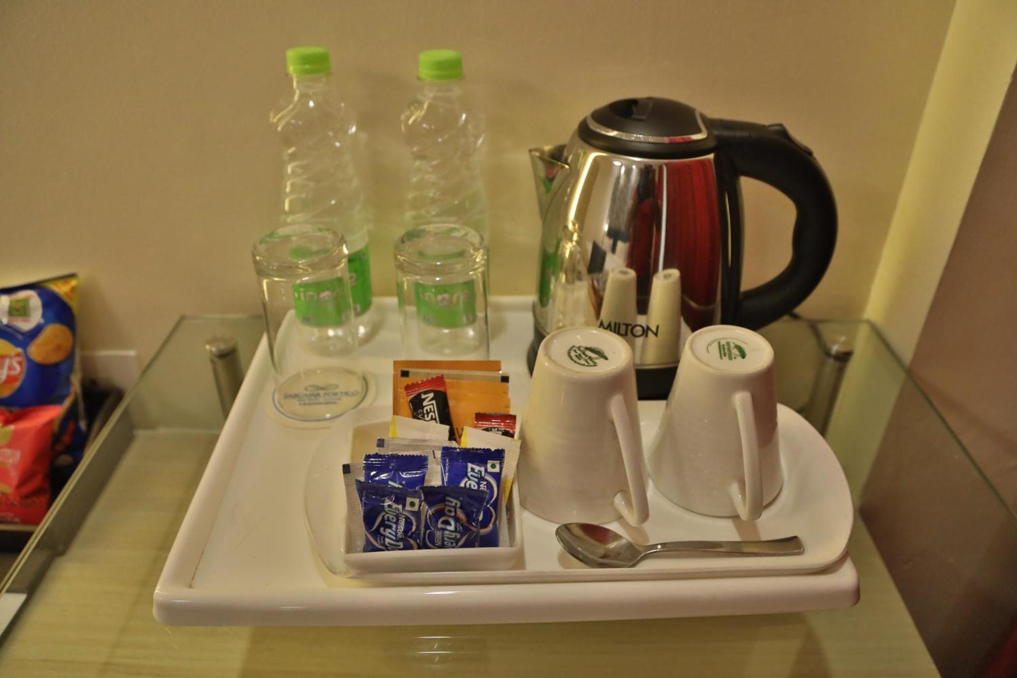 Sarovar Portico Naraina, Hotel New Delhi Eksteriør bilde