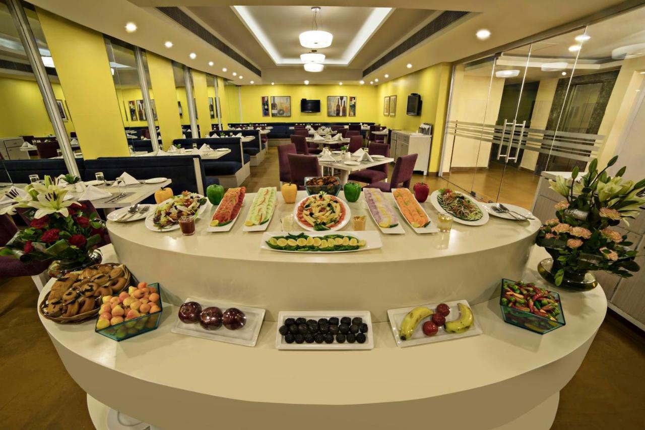 Sarovar Portico Naraina, Hotel New Delhi Eksteriør bilde